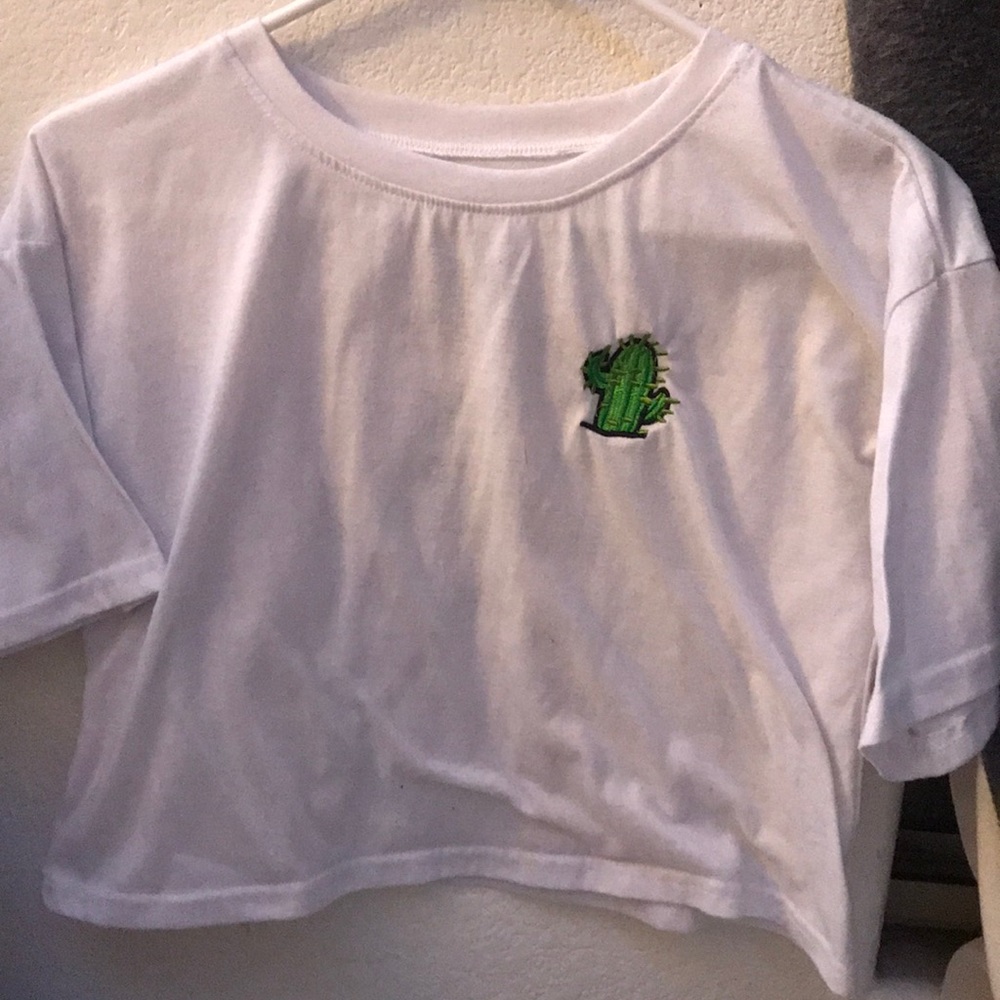 White cactus embroidered crop top